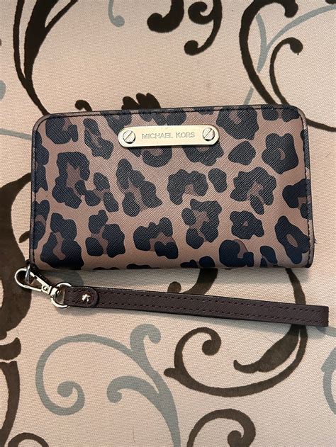 Michael Kors Cheetah Wallets for Women .